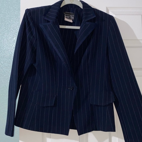 3 PIECE Suits Us - Picture 4 of 16